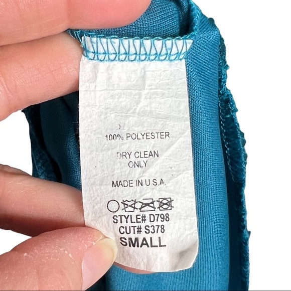 Dainty Hooligan Teal Scoop Neck Appliqué Sleeve Shift Dress - Picture 8 of 9